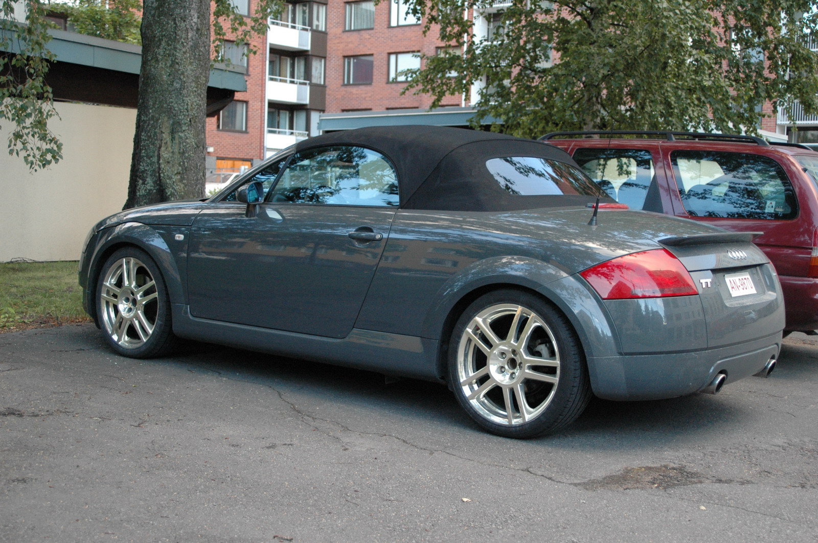 Audi TT Roadster quattro — kuva 010